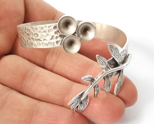 Hammered leaves branch bracelet brass cuff blank bezel Glass cabochon base Adjustable antique silver (7mm ) G24465