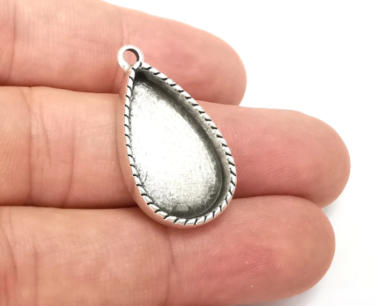 Drop Charms Pendant Bezels, Resin Blank, Inlay Mountings, Mosaic Frame, Cabochon Base Flower Settings Antique Silver Plated (24x14mm) G28453