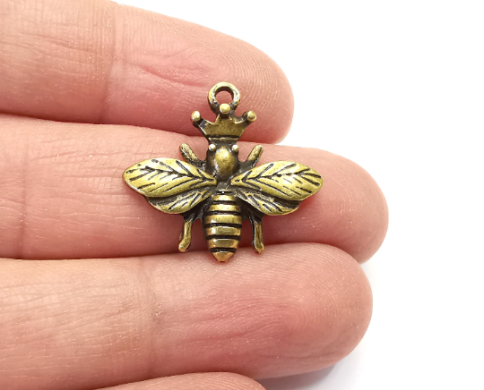 Queen Bee Charms Antique Bronze Plated Charm (25x23mm) G28032