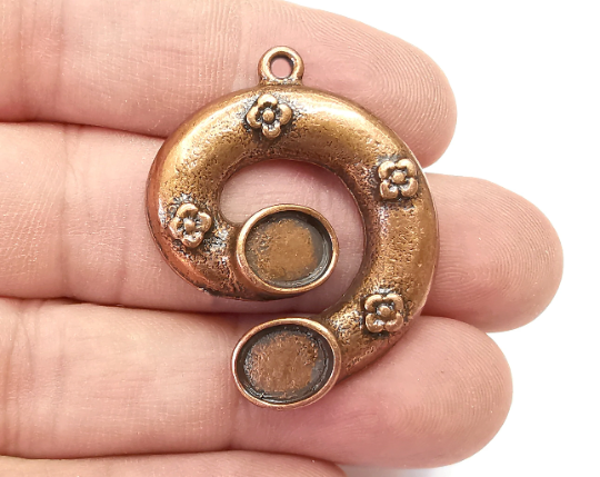 Flower Bezel, Worm Resin Blank, inlay Mounting, Mosaic Frame Cabochon Base, Antique Copper Plated (10x8mm) G28789