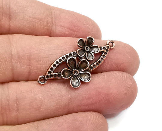 2 Flower Connector Charms, Dangle Pendant, Earring Charms, Jewelry Findings, Antique Copper Plated (36x17mm) G29561