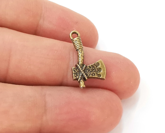 10 Axe charms Double sided Antique bronze plated charms (22x12mm) G25588