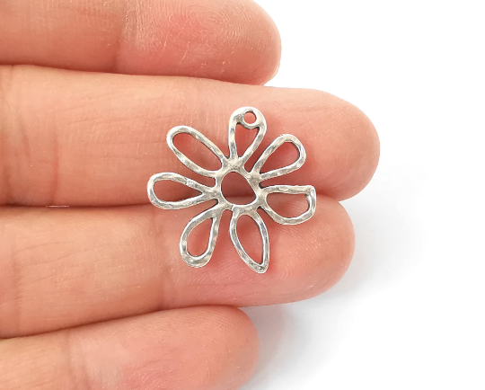 5 Flower charms Antique silver plated charms (24x24mm) G24494