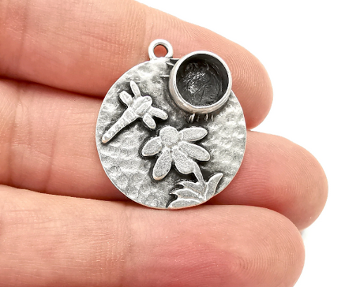 Dragonfly Flower Daisy Hammered Charms Blank Resin Bezel Mounting Cabochon Base Setting Antique Silver Plated (8mm Blank) G28241