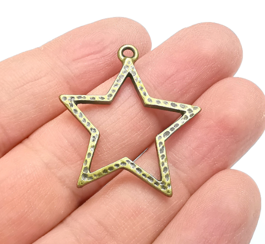 Hammered Star Charms Antique Bronze Plated Charm (35x32mm) G29591